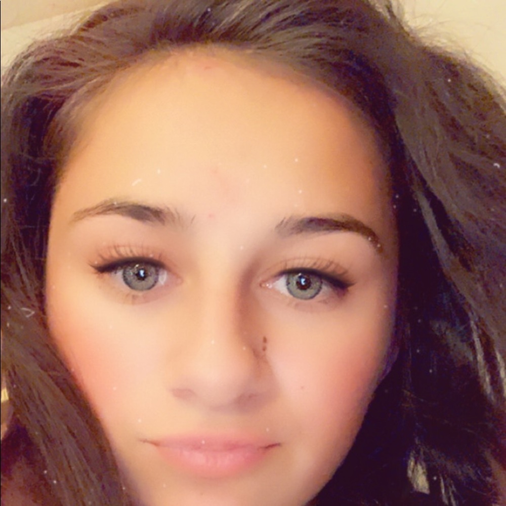 Meet your Posher, Isabella